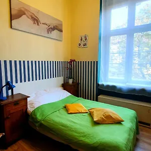 https://the-apartment-in-strict-city-center-self-check-in.krakowhotelspoland.com